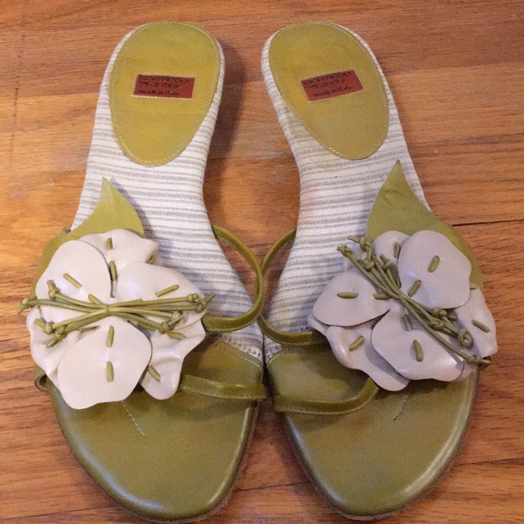 Very Cute Rare Sandal Very Cute Rare Sandal